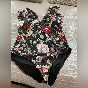 SHEIN floral RUFFLE SLEEVE ONE PIECE SWIMSUIT- 3X